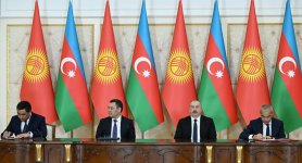 Azərbaycan-Qırğızıstan sənədlərinin imzalanması mərasimi olub (FOTO/VİDEO) (YENİLƏNİB)