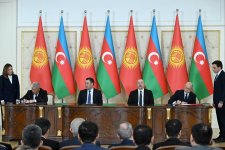 Azərbaycan-Qırğızıstan sənədlərinin imzalanması mərasimi olub (FOTO/VİDEO) (YENİLƏNİB)