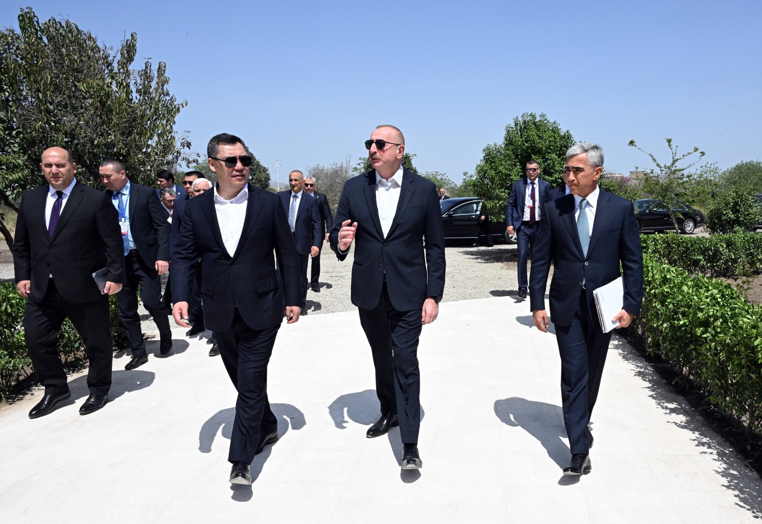 Prezident İlham Əliyev və Prezident Sadır Japarov Ağdam Cümə məscidinin bərpadan sonra açılışında iştirak ediblər (FOTO/VİDEO) (YENİLƏNİB)