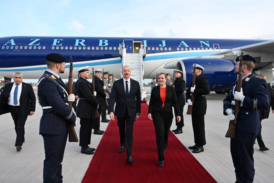 Prezident İlham Əliyev Almaniyaya işgüzar səfərə gəlib (FOTO/VİDEO)