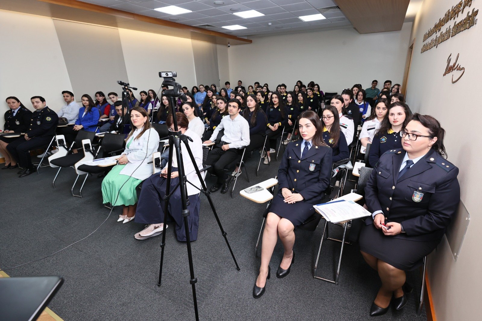 “Peyvəndlərlə əlaqədar doğru bildiyimiz yanlışlar” mövzusunda seminar keçirilib (FOTO)