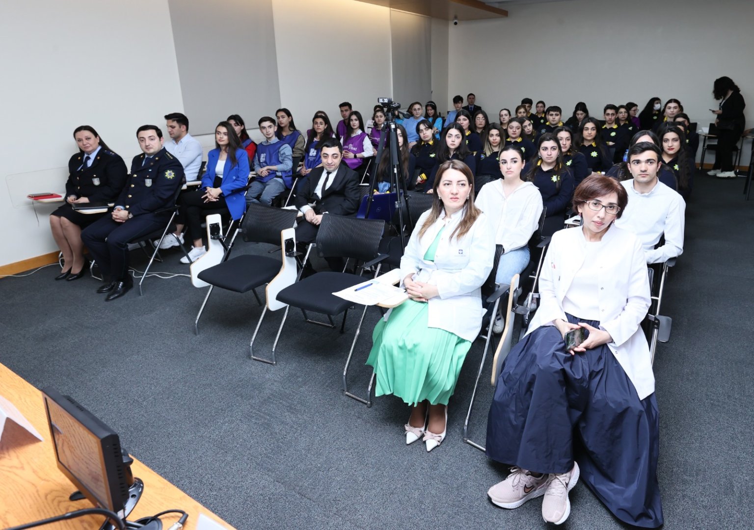 “Peyvəndlərlə əlaqədar doğru bildiyimiz yanlışlar” mövzusunda seminar keçirilib (FOTO)