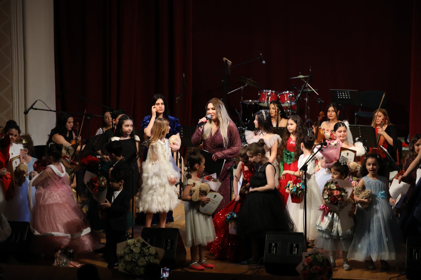 Fidan Hacıyeva Beynəlxalq Opera Festivalı çərçivəsində "Gənc istedadlar" konserti keçirilib (FOTO)