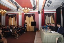 Kütləvi məzarlıqlar və itkin düşmüş şəxslərlə bağlı brifinq keçirilib (FOTO)