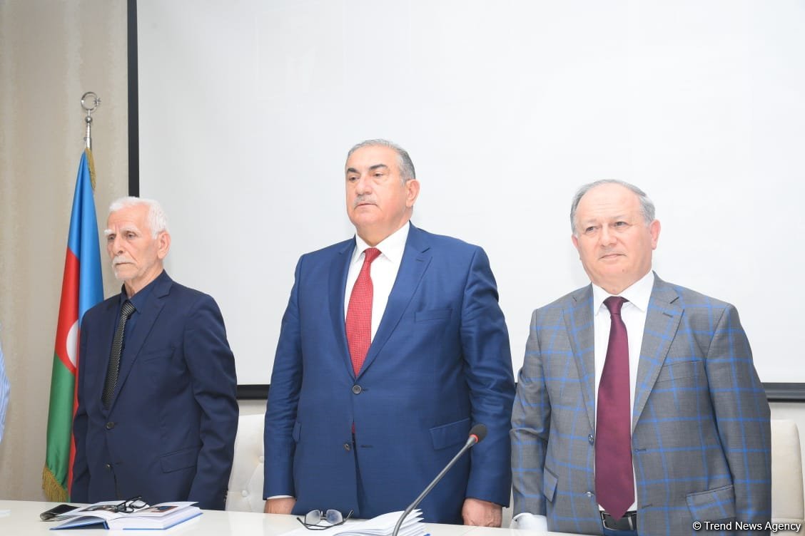 "Seyfulla Qasımov" kitabının təqdimatı keçirilib (FOTO)