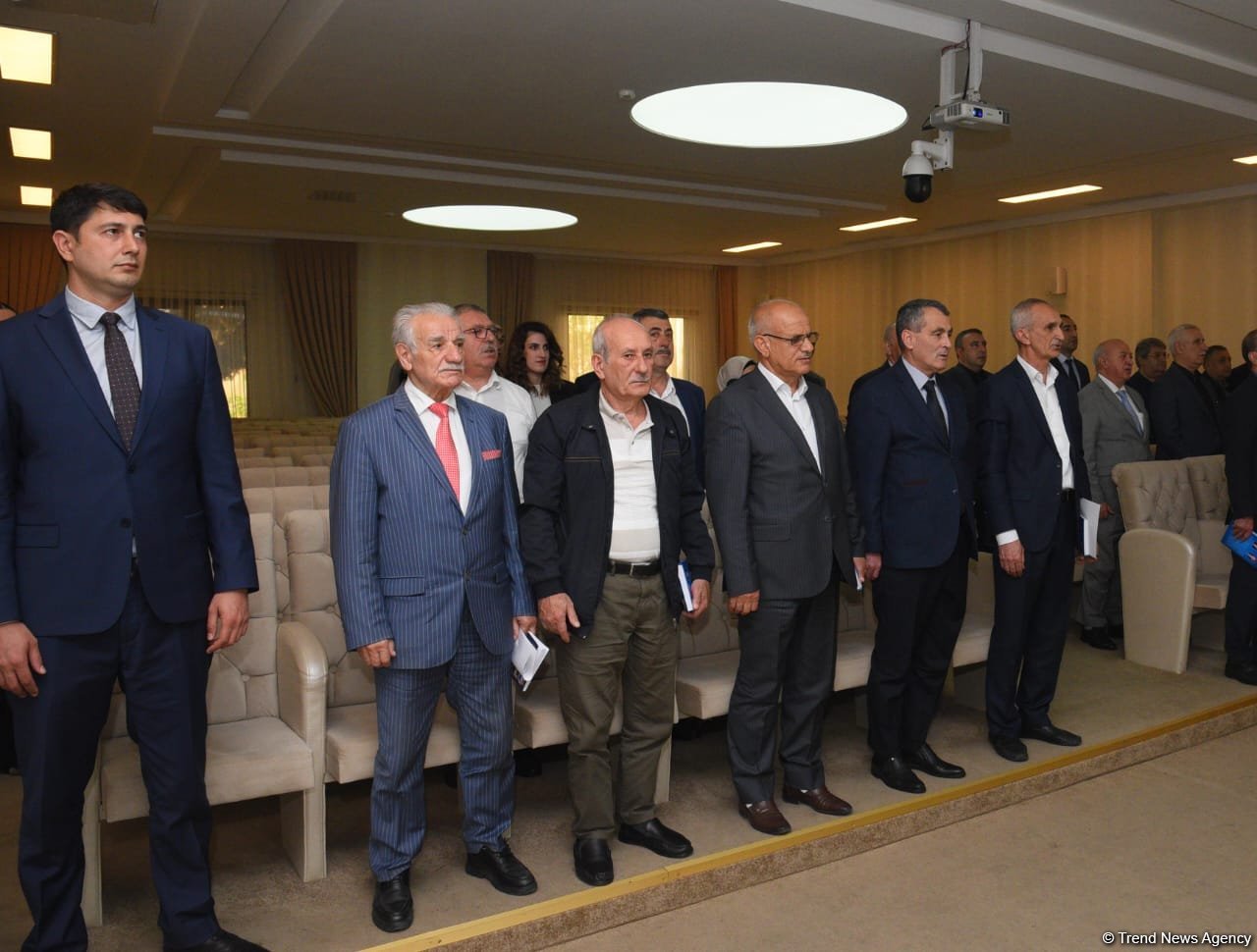 "Seyfulla Qasımov" kitabının təqdimatı keçirilib (FOTO)