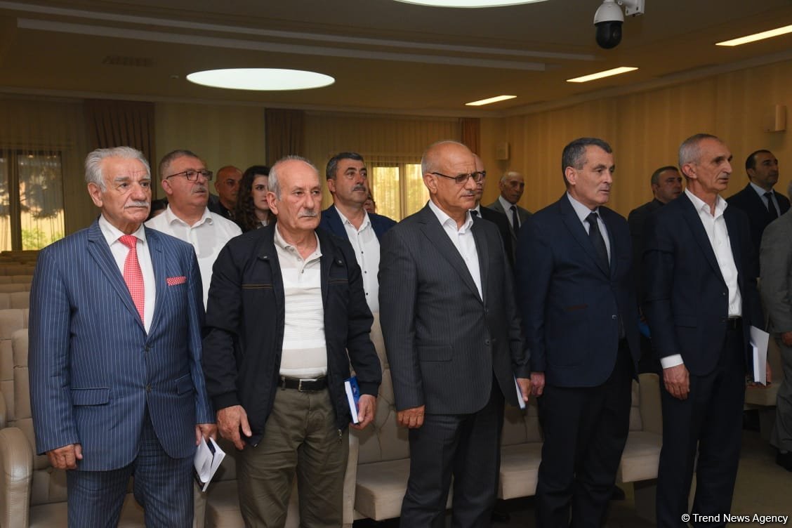 "Seyfulla Qasımov" kitabının təqdimatı keçirilib (FOTO)