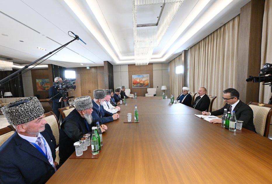 Prezident İlham Əliyev Rusiyanın Şimali Qafqaz regionunun müftilərindən ibarət nümayəndə heyətini qəbul edib (FOTO/VİDEO) (YENİLƏNİB)