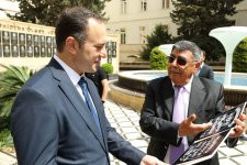 İqtisad Universitetinin məzunları 50 illik yubileylərini UNEC-də qeyd ediblər (FOTO)