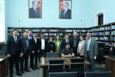 İqtisad Universitetinin məzunları 50 illik yubileylərini UNEC-də qeyd ediblər (FOTO)