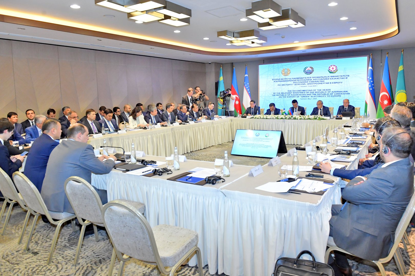 Azərbaycan, Özbəkistan və Qazaxıstan arasında Avropaya elektrik enerjisinin ixracı perspektivləri müzakirə olunub (FOTO)