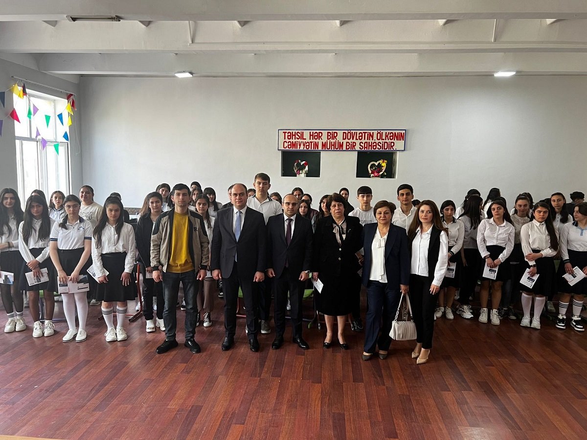 AzMİU-nun Təbliğat-təşviqat qrupu region məktəbliləri ilə görüşdədir (FOTO)