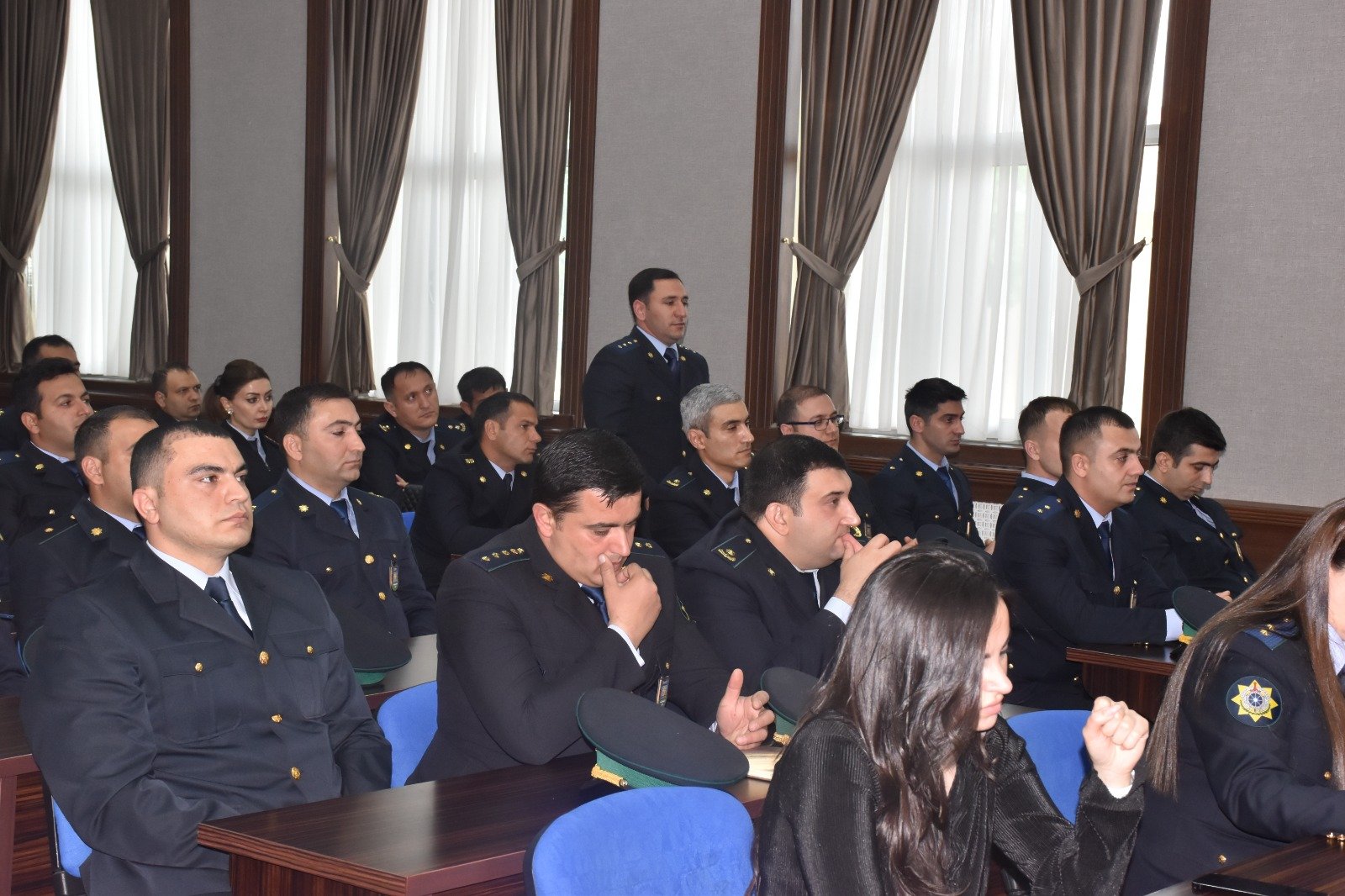 Naxçıvan Baş Gömrük İdarəsində “Gömrük əməkdaşlarında işlə bağlı stress və onun qarşısının alınması” mövzusunda maarifləndirici təlim keçirilib (FOTO)