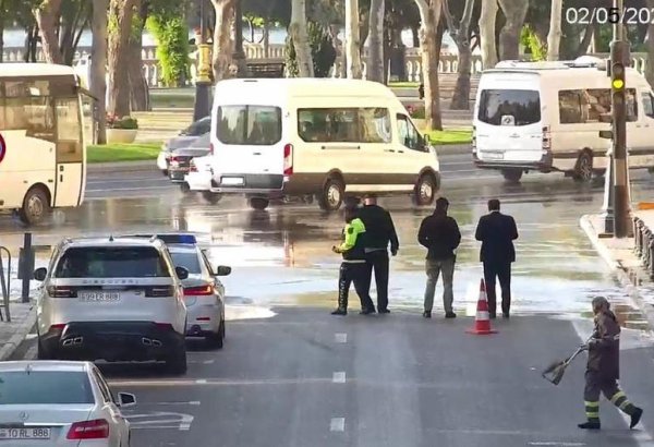 Neftçilər prospektində avtomobillərin hərəkətinə məhdudiyyət qoyulub