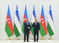 Özbəkistan prezidenti Azərbaycan nümayəndə heyətini qəbul edib (FOTO)