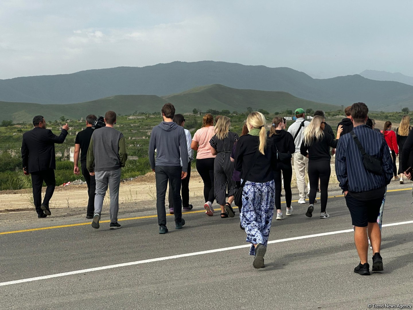 Beynəlxalq səyyahların işğaldan azad edilmiş ərazilərə səfəri başlayır (FOTO)