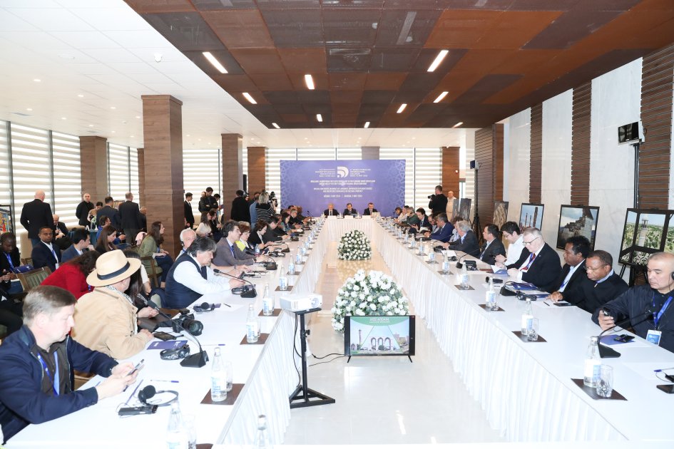 Ağdamda “Minaların və partlamamış hərbi sursatların mədəni mülkiyyətə təsiri” mövzusunda xüsusi sessiya işə başlayıb (FOTO)