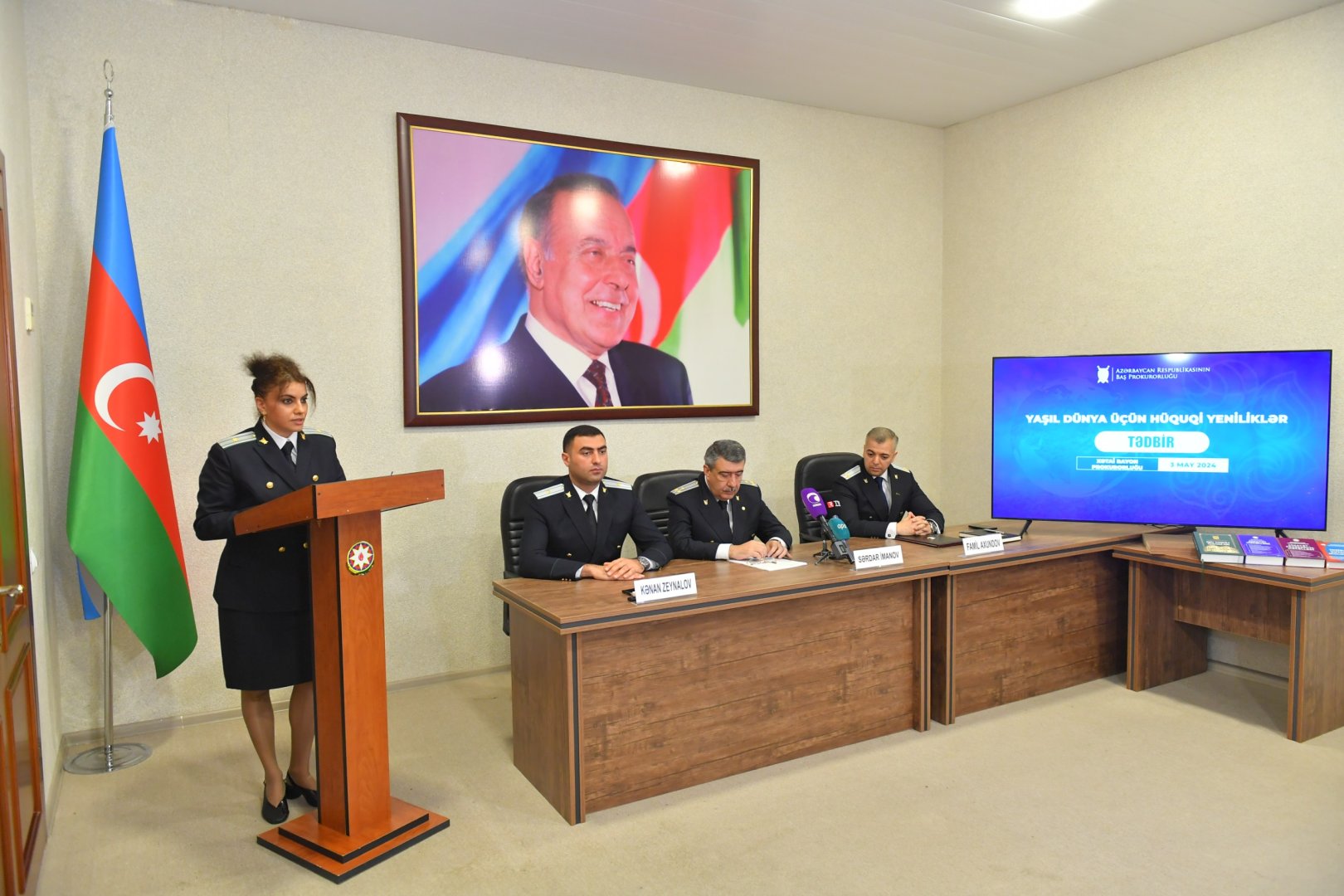 Xətai rayon prokurorluğunda “Yaşıl dünya üçün hüquqi yeniliklər” adlı tədbir keçirilib (FOTO)