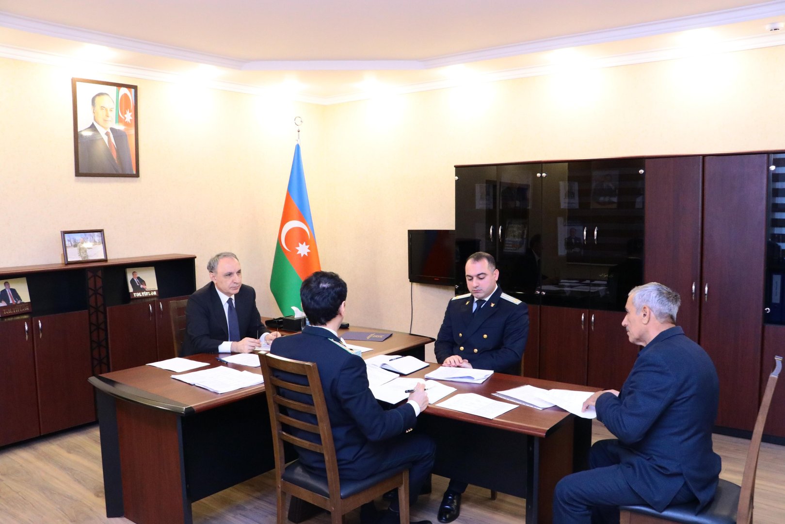 Baş prokuror Tərtər rayonunda vətəndaşları qəbul edib