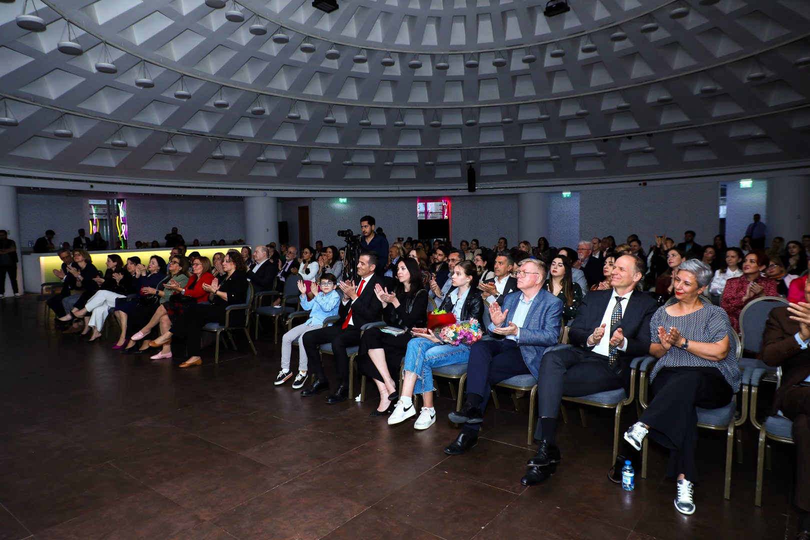 Bakıda opera sənətinin xarici ulduzları ilə klassik musiqi gecəsi keçirilib (FOTO)