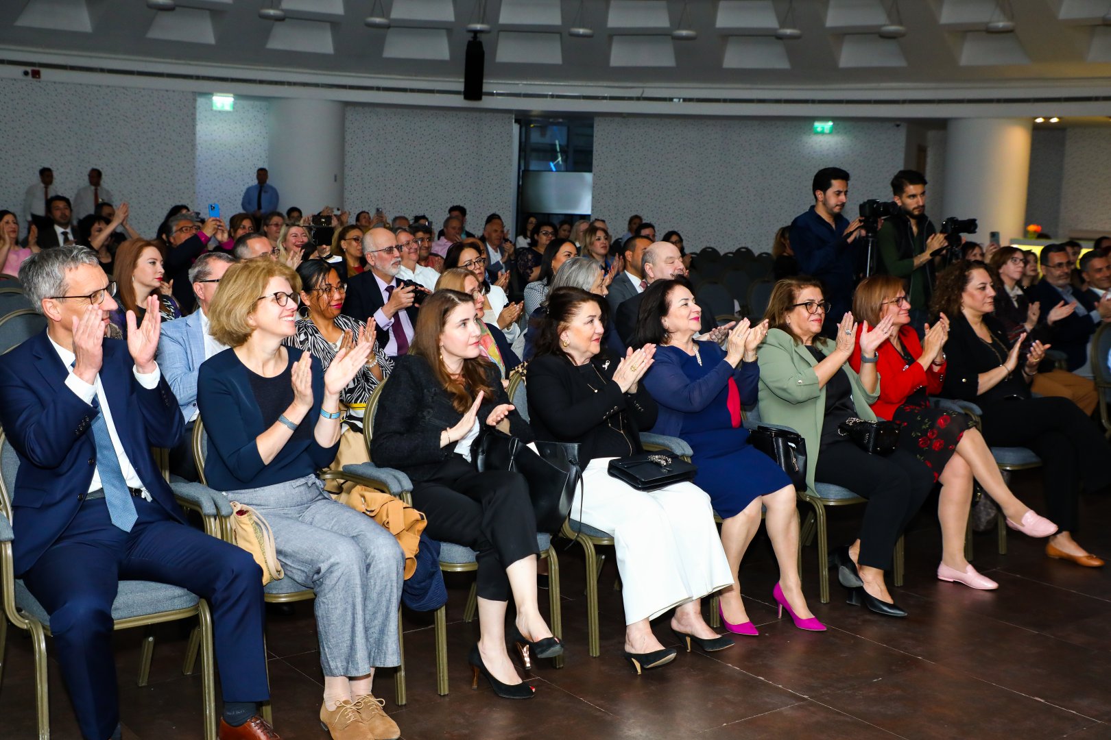 Bakıda opera sənətinin xarici ulduzları ilə klassik musiqi gecəsi keçirilib (FOTO)