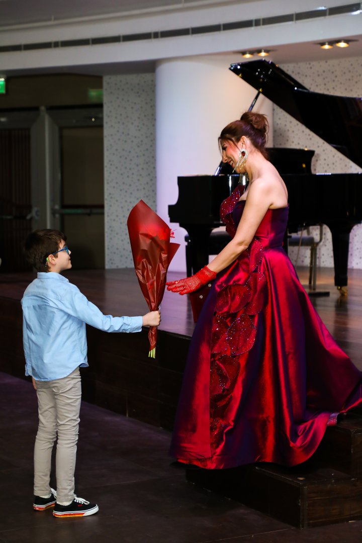 Bakıda opera sənətinin xarici ulduzları ilə klassik musiqi gecəsi keçirilib (FOTO)