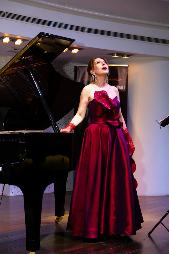 Bakıda opera sənətinin xarici ulduzları ilə klassik musiqi gecəsi keçirilib (FOTO)