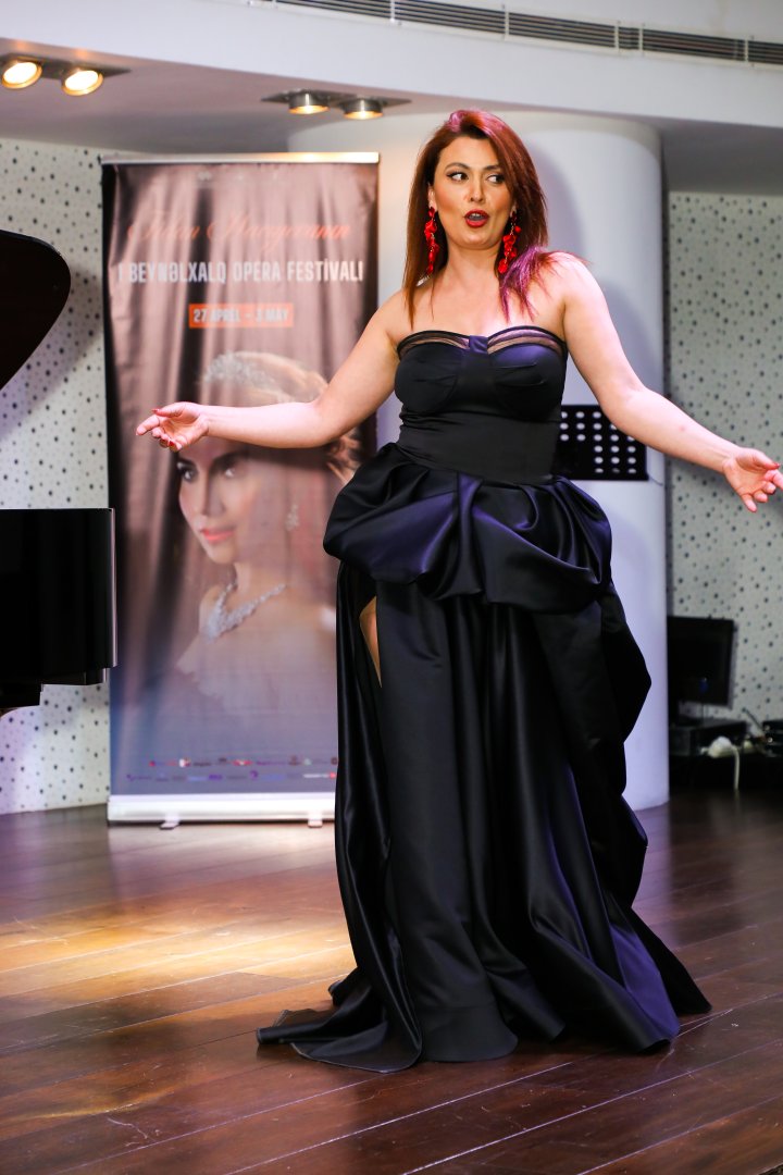 Bakıda opera sənətinin xarici ulduzları ilə klassik musiqi gecəsi keçirilib (FOTO)
