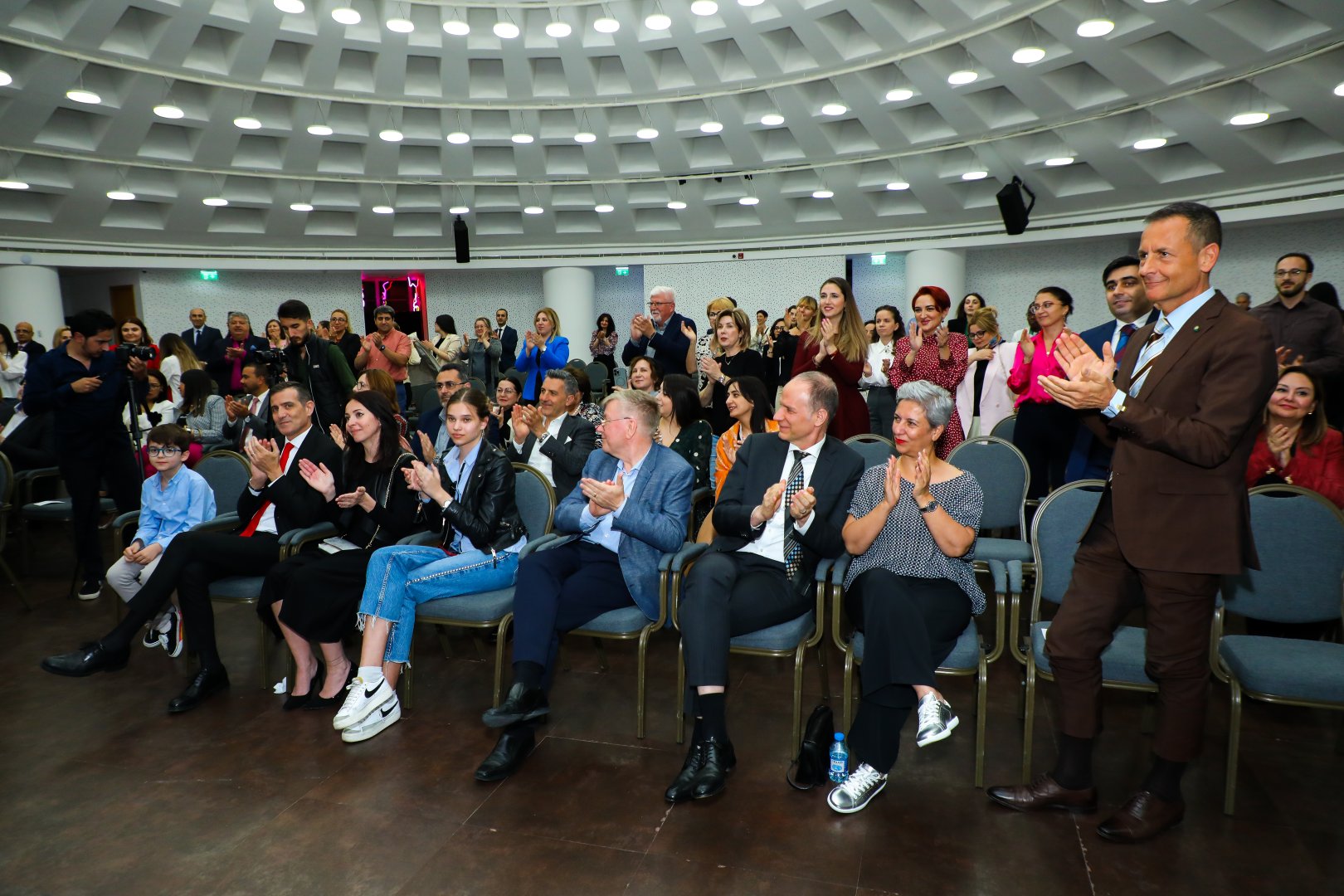 Bakıda opera sənətinin xarici ulduzları ilə klassik musiqi gecəsi keçirilib (FOTO)
