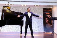 Bakıda opera sənətinin xarici ulduzları ilə klassik musiqi gecəsi keçirilib (FOTO)