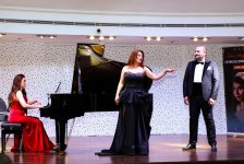 Bakıda opera sənətinin xarici ulduzları ilə klassik musiqi gecəsi keçirilib (FOTO)