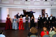 Bakıda opera sənətinin xarici ulduzları ilə klassik musiqi gecəsi keçirilib (FOTO)