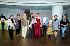 Bakıda opera sənətinin xarici ulduzları ilə klassik musiqi gecəsi keçirilib (FOTO)