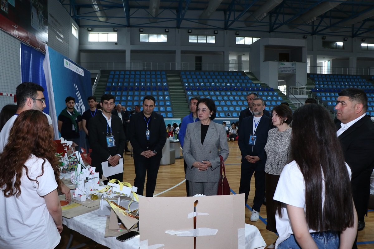 “ArchiVision WeekEND Camp” çərçivəsində Şəkidə panel müzakirələr və tələbələrin vörkşopu təşkil olunub (FOTO)