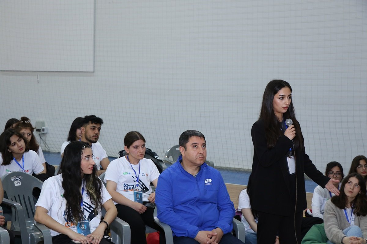“ArchiVision WeekEND Camp” çərçivəsində Şəkidə panel müzakirələr və tələbələrin vörkşopu təşkil olunub (FOTO)