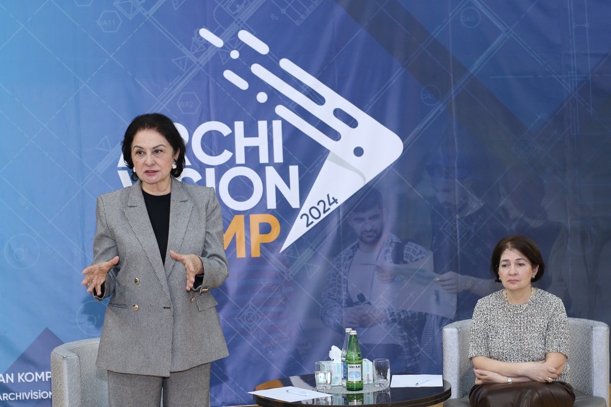 “ArchiVision WeekEND Camp” çərçivəsində Şəkidə panel müzakirələr və tələbələrin vörkşopu təşkil olunub (FOTO)