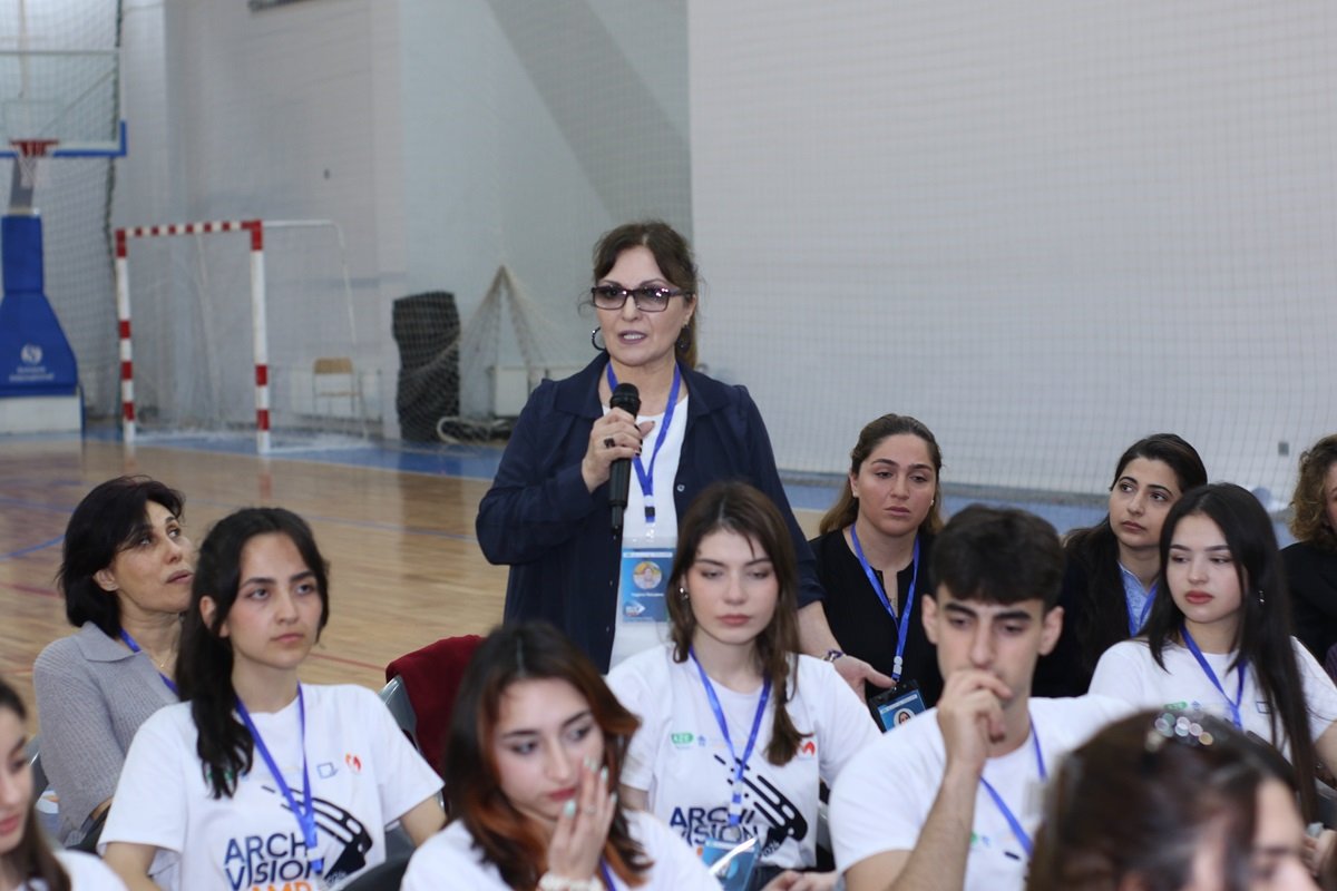 “ArchiVision WeekEND Camp” çərçivəsində Şəkidə panel müzakirələr və tələbələrin vörkşopu təşkil olunub (FOTO)