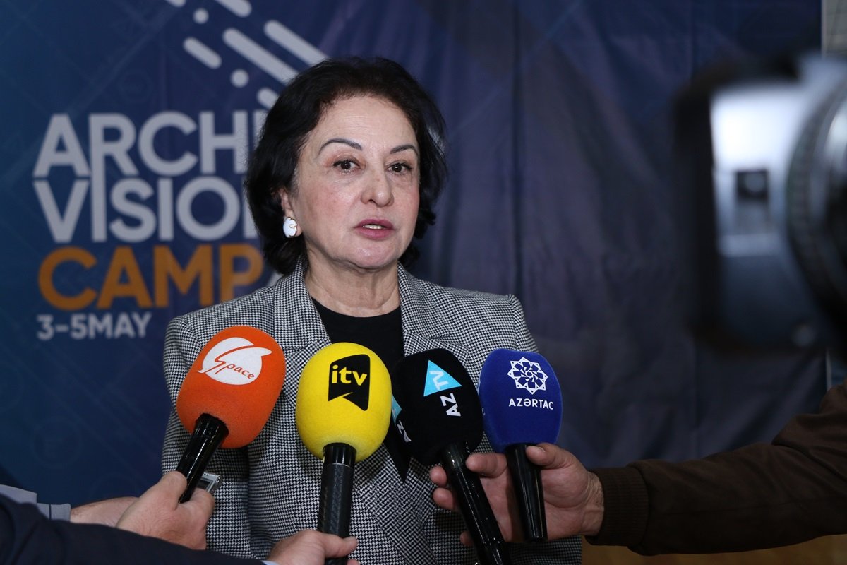“ArchiVision WeekEND Camp” çərçivəsində Şəkidə panel müzakirələr və tələbələrin vörkşopu təşkil olunub (FOTO)