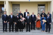 Bakıda neftçilərə evlər verildi (FOTO)