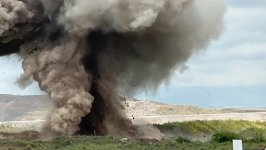 Səyyahlar Cəbrayılda minatəmizləməni izlədilər (FOTO/VİDEO)