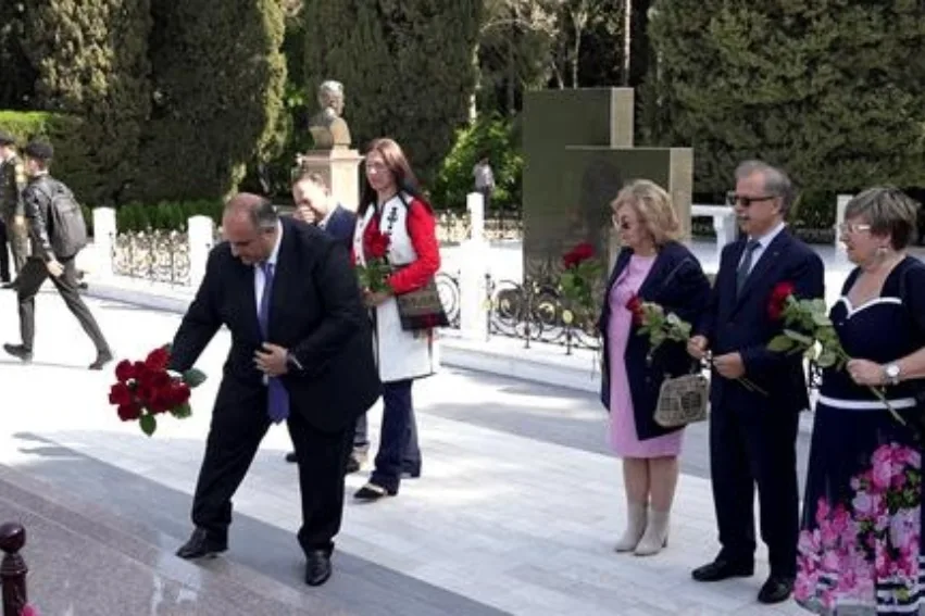 BSU-da Ümummilli Lider Heydər Əliyevin anadan olmasının 101-ci ildönümünə həsr edilmiş beynəlxalq elmi konfrans keçirilib (FOTO)