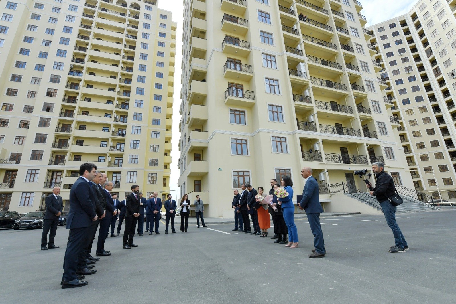 Bakıda neftçilərə evlər verildi (FOTO)