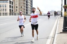 Heydər Əliyev Fondunun təşəbbüsü ilə keçirilən “Bakı marafonu 2024” başa çatdı (FOTO)