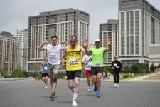 Heydər Əliyev Fondunun təşəbbüsü ilə keçirilən “Bakı marafonu 2024” başa çatdı (FOTO)