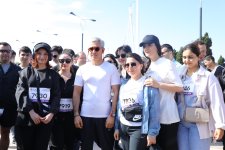 Heydər Əliyev Fondunun təşəbbüsü ilə keçirilən “Bakı marafonu 2024” başa çatdı (FOTO)