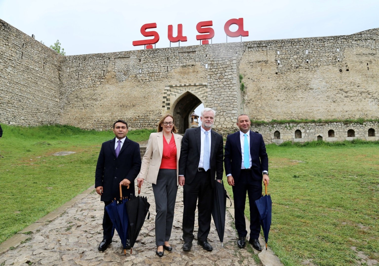 ABŞ səfiri Şuşaya getdi (FOTO)
