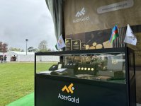 “AzerGold”un qızıl sikkə kolleksiyaları Birləşmiş Krallıqda nümayiş etdirilib (FOTO)