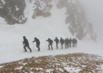 DTX-nin əməkdaşları “Heydər zirvəsi”nə yürüş təşkil ediblər (FOTO)