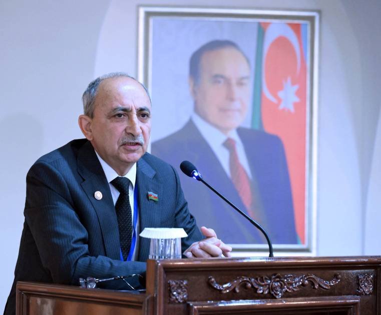 “Qərbi Azərbaycana qayıdışın beynəlxalq-hüquqi əsasları” mövzusunda konfrans keçirilib (FOTO)