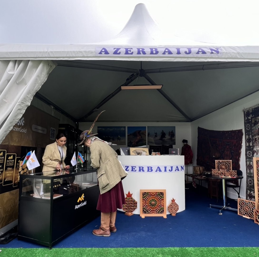 “AzerGold”un qızıl sikkə kolleksiyaları Birləşmiş Krallıqda nümayiş etdirilib (FOTO)